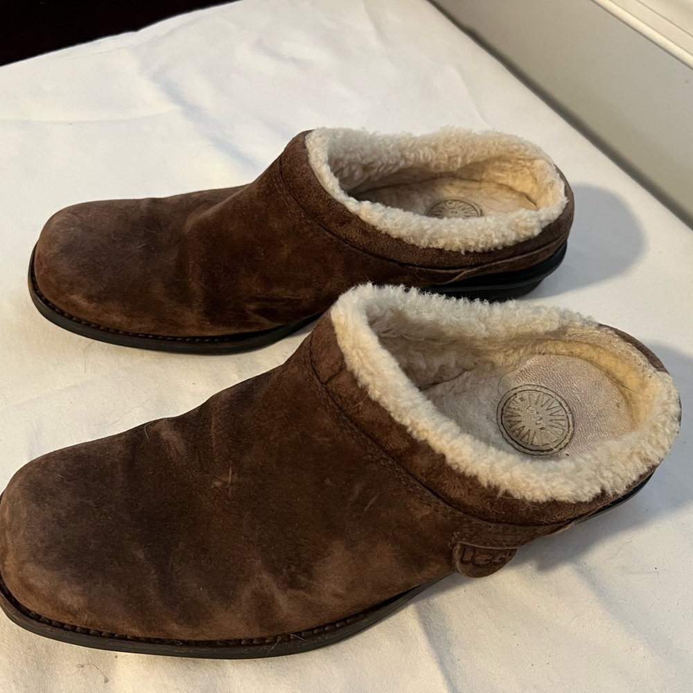 UGG Women’s Brown Shearling Lined Mule Slip-Ons